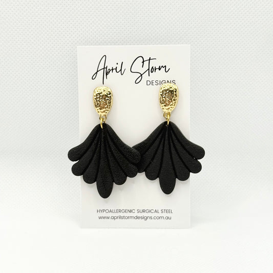 Statement Dangles - Black