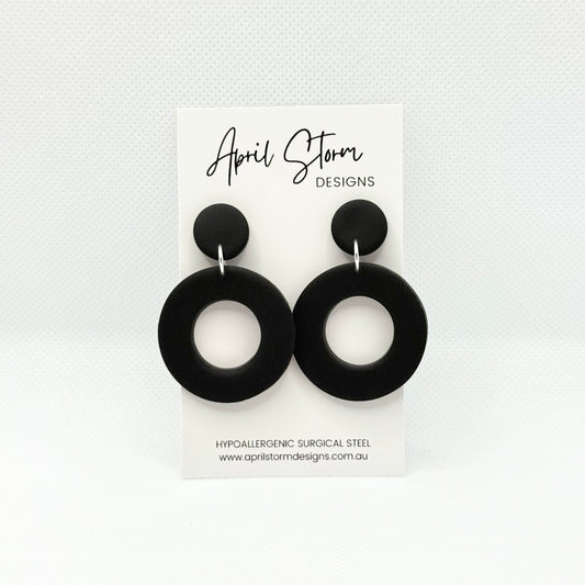 Statement Dangles - Black