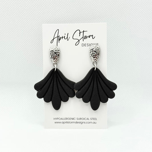 Statement Dangles - Black